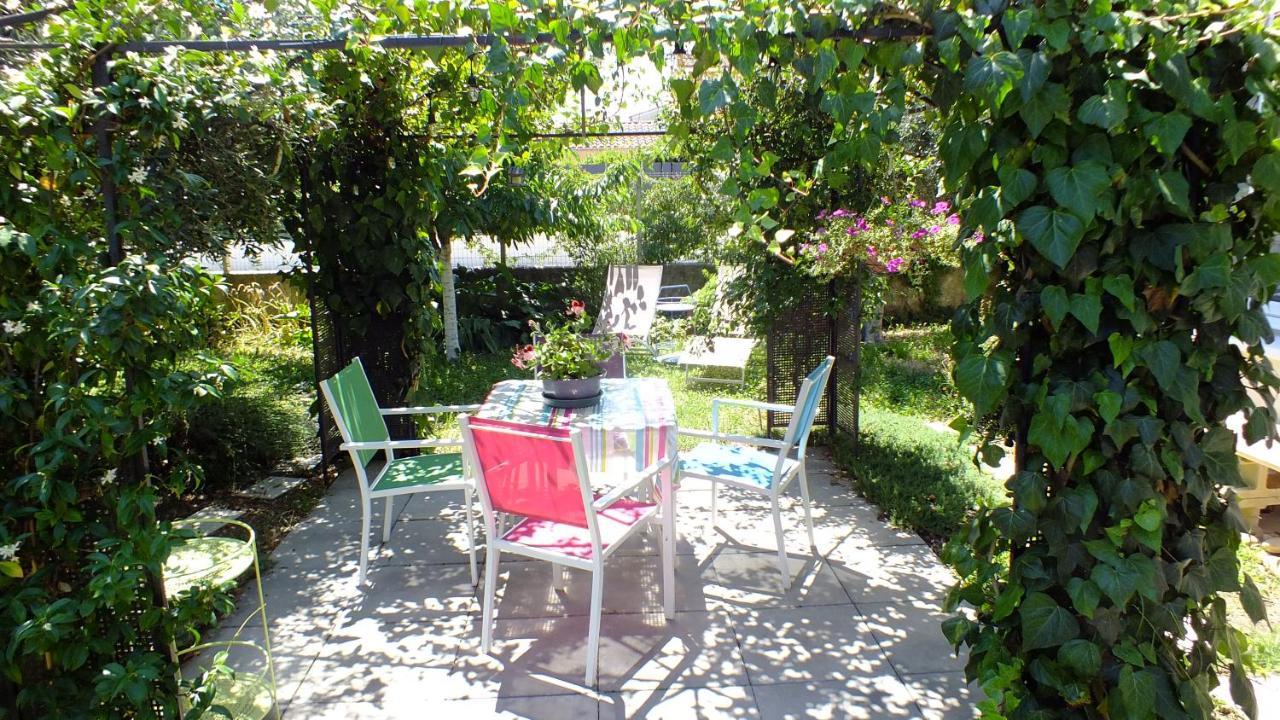 La Maison Sous L'Olivier Villa Morieres-les-Avignon Екстериор снимка